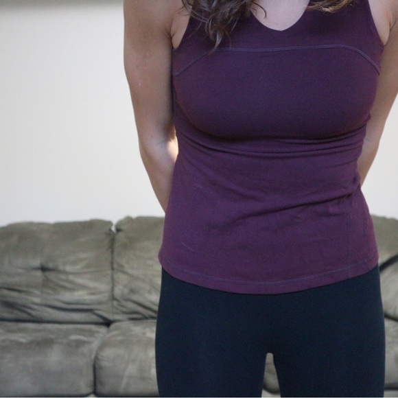 Tight Fitting Lululemon Tank - Picture 6 of 6